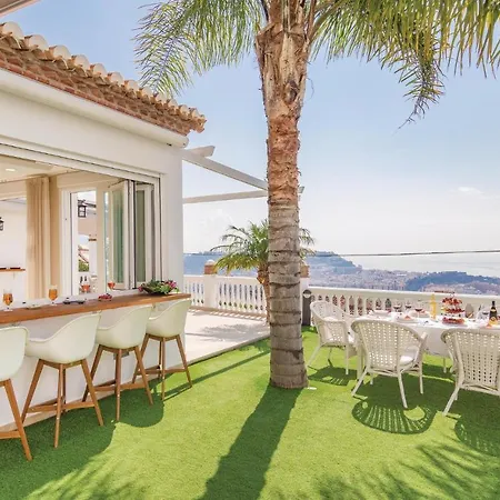 Stunning In With House Sea View *