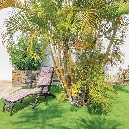 Holiday home Stunning In With House Sea View