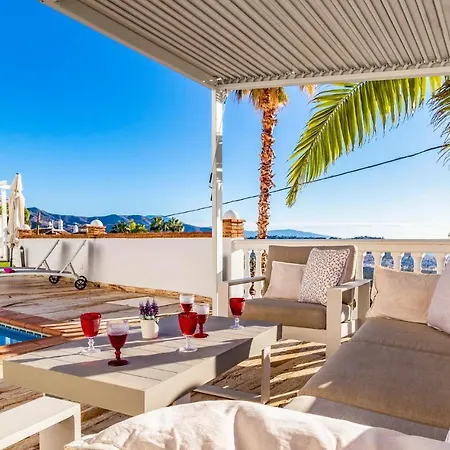Holiday home Stunning In With House Sea View *