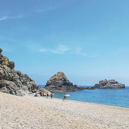 Stunning In With House Sea View Holiday home *
