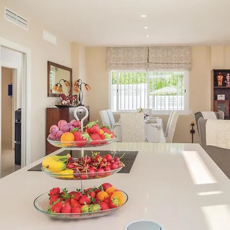 Stunning In With House Sea View *